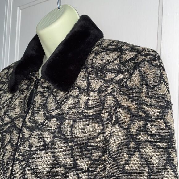 Emil Rutenberg tan & black cropped jacket with faux fur collar & cuffs - Picture 2 of 9